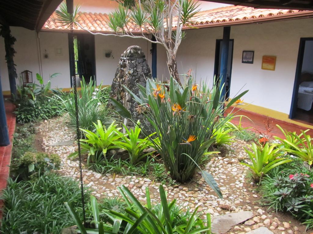 Pousada Rancho Flores Каэте Экстерьер фото